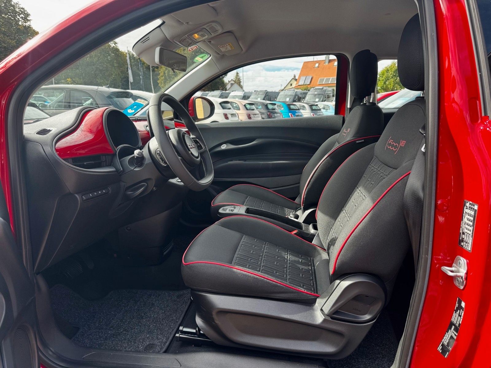 Fahrzeugabbildung Fiat 500e Red / Navi / Kamera / Sitzheizung