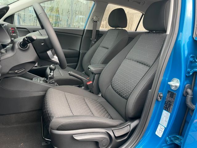 Fahrzeugabbildung Kia Rio Comfort PDC, Klima, Bluetooth