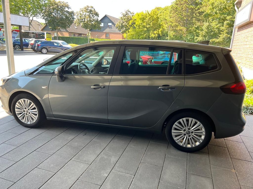 Image of Opel Zafira Tourer