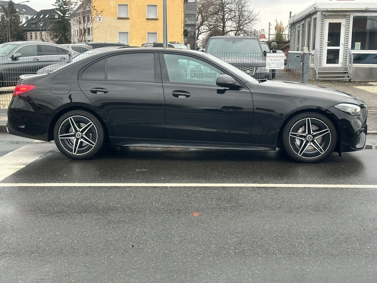 Fahrzeugabbildung Mercedes-Benz C 300 d AMG LINE+AVANTGARDE*1.HAND*