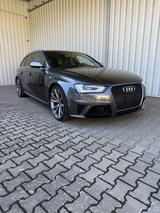 Audi RS4 MwSt. Ausweisbar quattro Avant carbon B&O - Audi RS4: B
