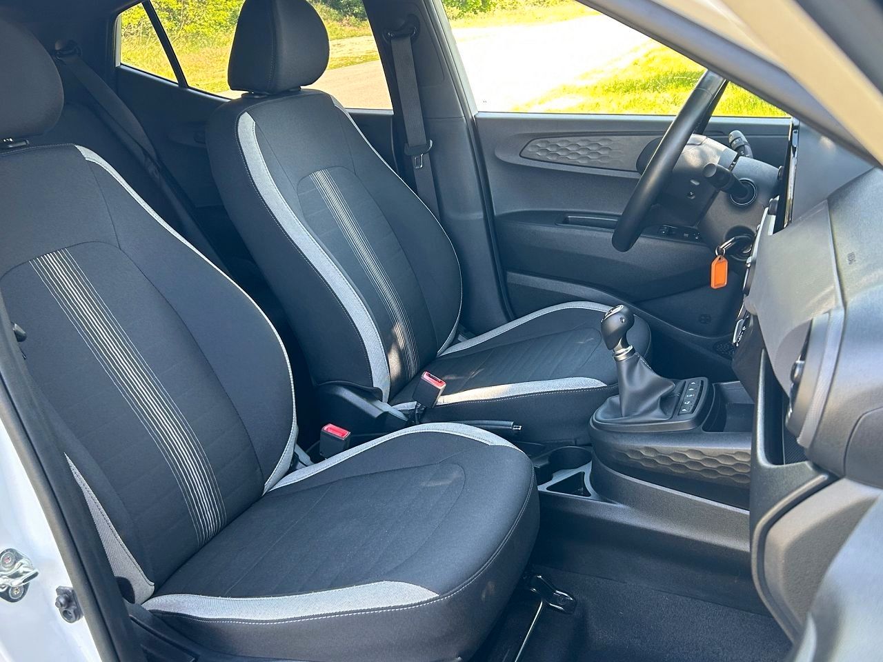 Fahrzeugabbildung Hyundai i10 1.0 Connect & Go *Navi*Klima*CarPlay*Kamera*