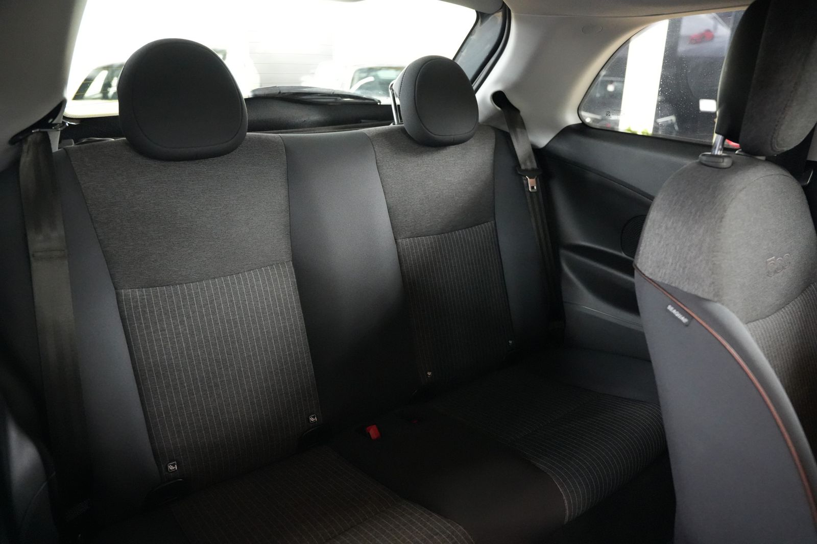 Fahrzeugabbildung Fiat 500 Icon *42 Kwh*Rückfahrkamera*Navigation*Klima