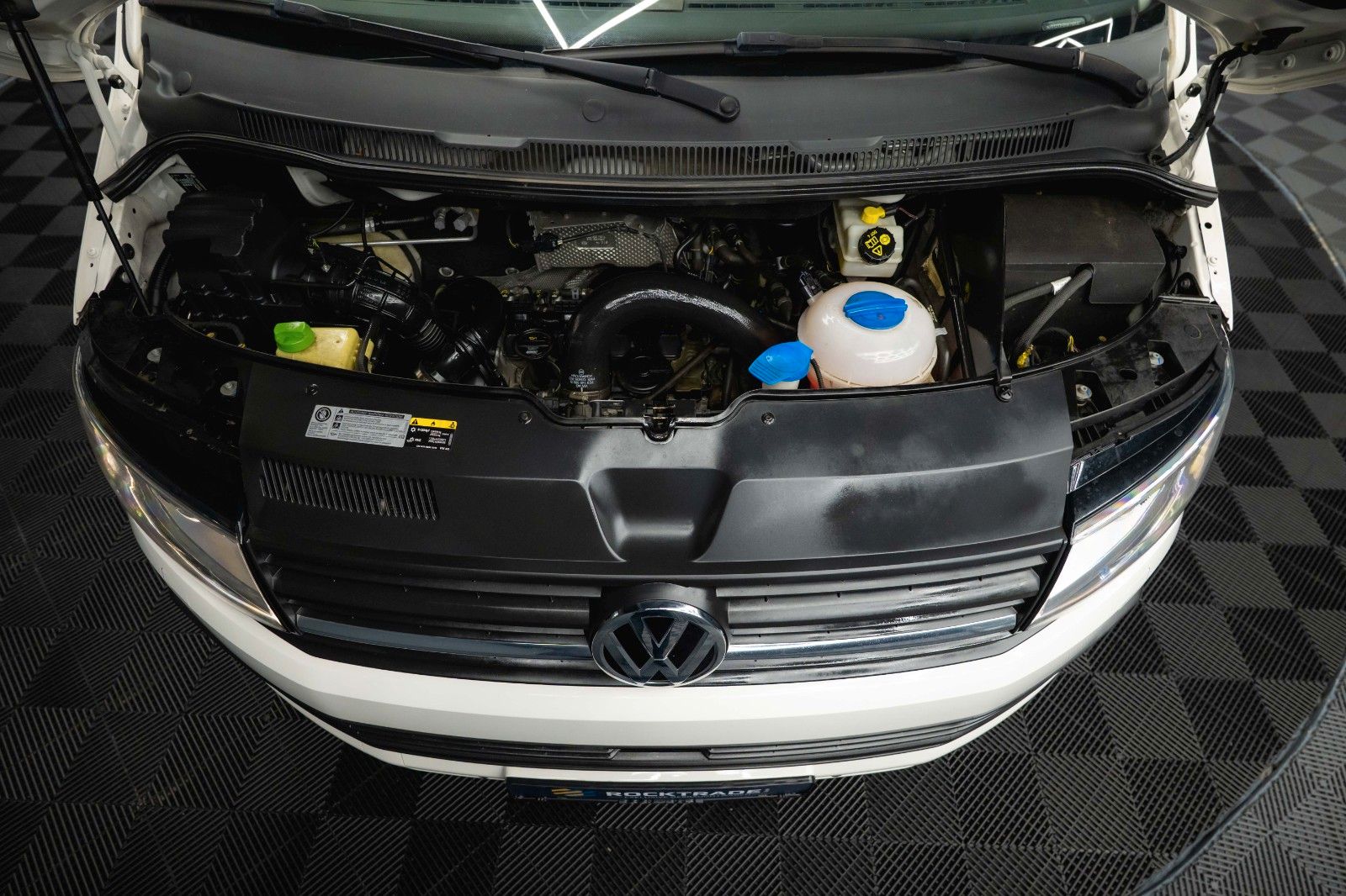 Fahrzeugabbildung Volkswagen T6 Multivan 2.0 TSI Behindertenumbau *LED*ACC*