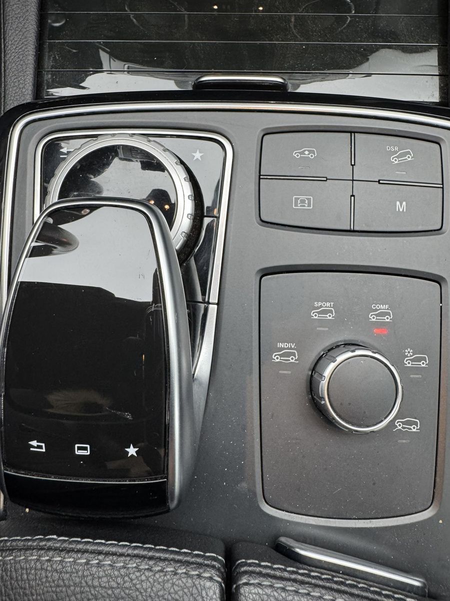 Fahrzeugabbildung Mercedes-Benz GLE 350d AMG/AIRMATIC/DISTRO/PANO/AHK/RCAM/CARP