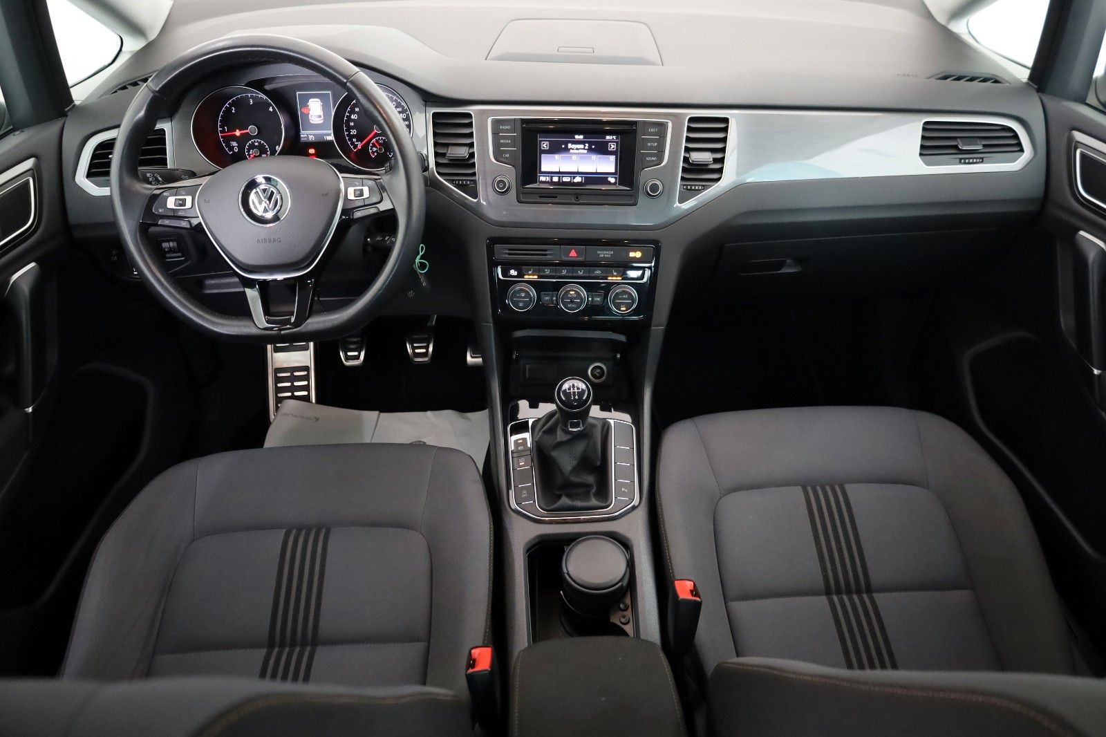 Fahrzeugabbildung Volkswagen Golf Sportsvan VII Allstar SH,PDC,8 fach bereift