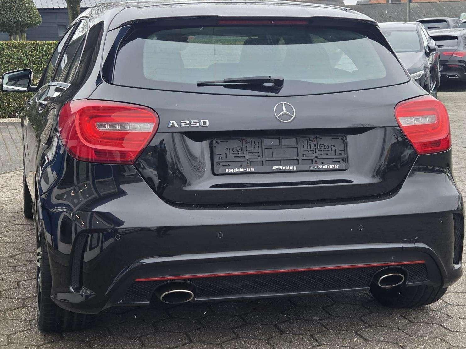 Mercedes-Benz A 250 A 250 Sport AUT Panorama DISTRONIC LEDER