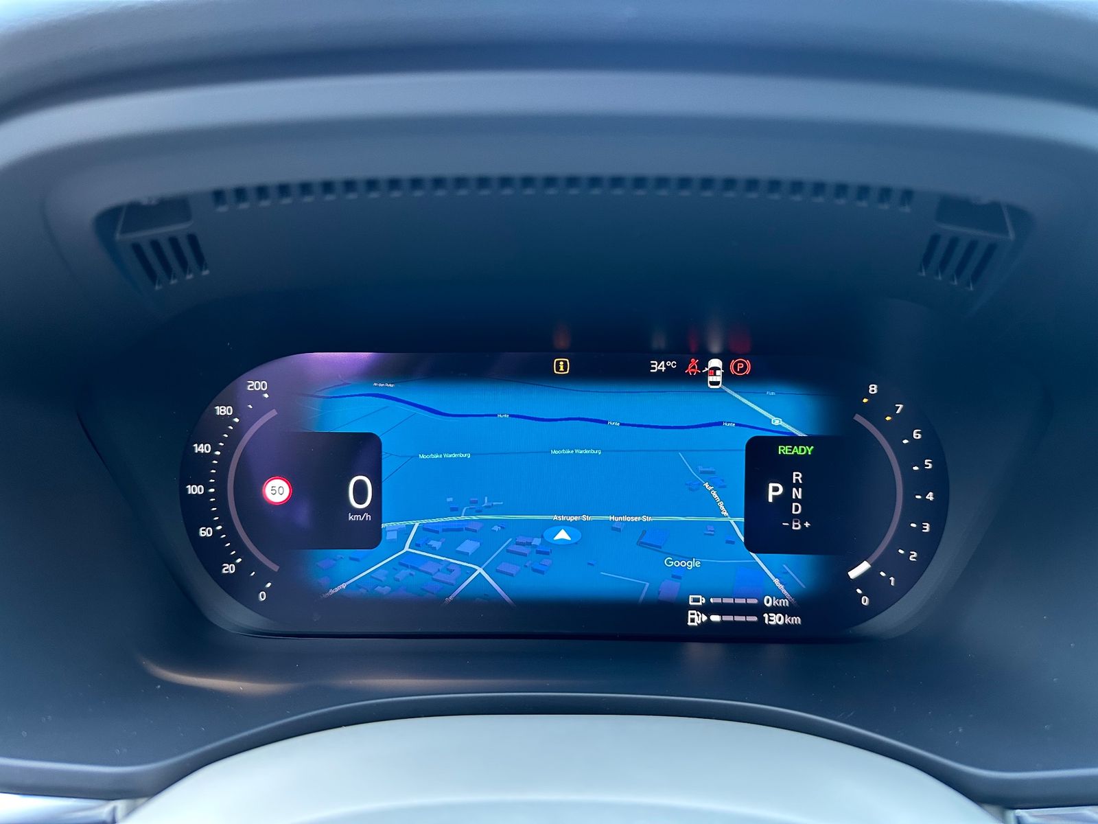 Fahrzeugabbildung Volvo XC60 T6 AWD Recharge Core NAV+LED+PANO+AHK+STHZG