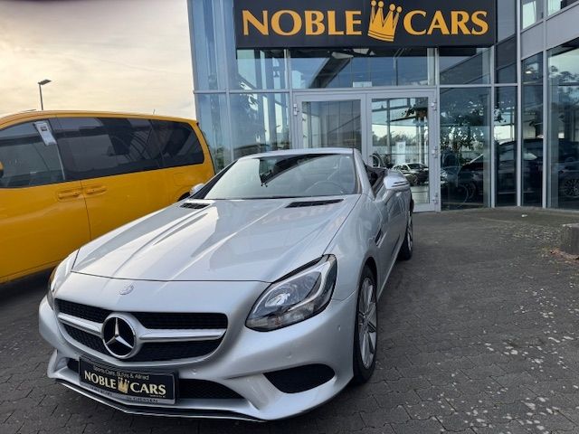 Fahrzeugabbildung Mercedes-Benz SLC 300 Roadster PANO NAVI ALU