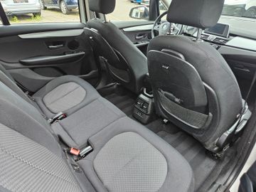 BMW 218 Gran Tourer - 12