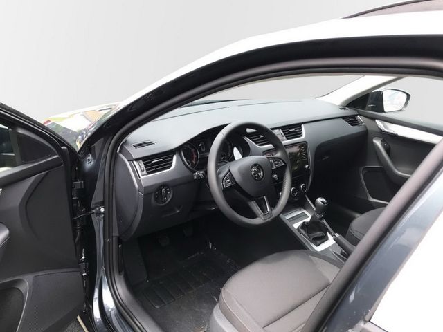 Skoda Octavia Combi III 1.5 TSI Tour *AHK*PDCHI*SHZ*