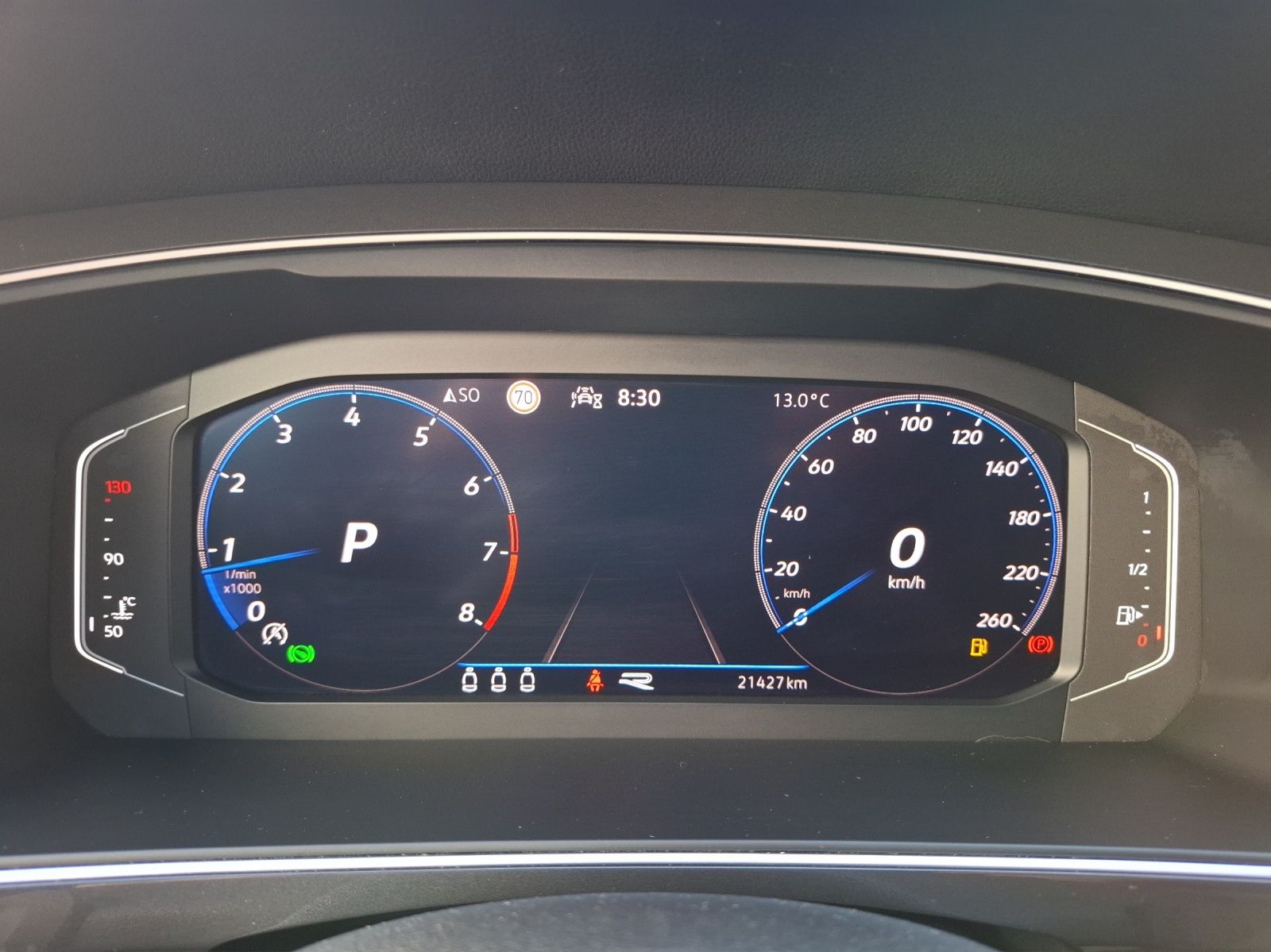 Fahrzeugabbildung Volkswagen Tiguan TSI R-line DSG Matrix Navi AID ACC 360° P
