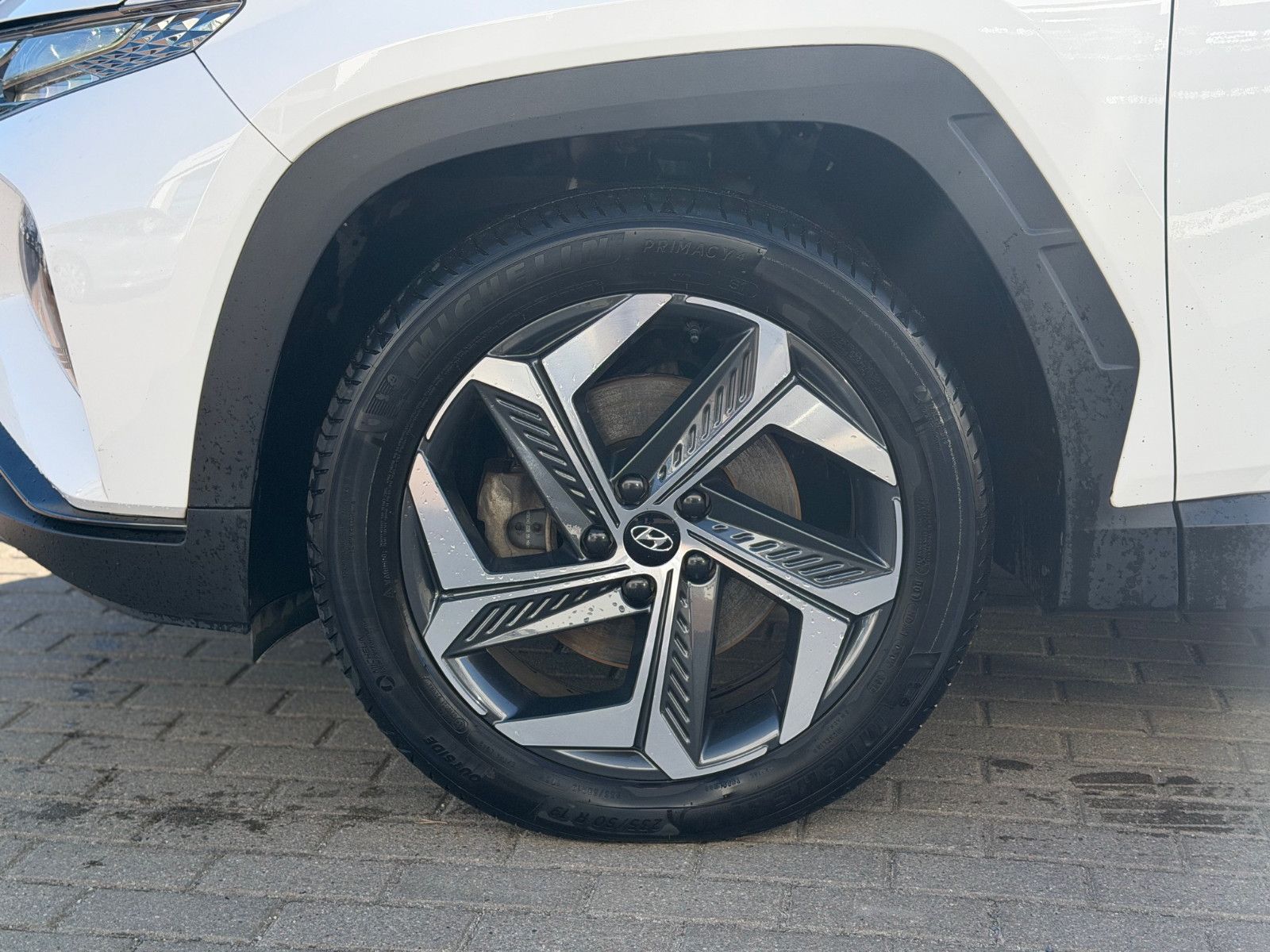 Fahrzeugabbildung Hyundai TUCSON 1.6 T-GDI PHEV *Navi*ACC*LED*RFKamera*