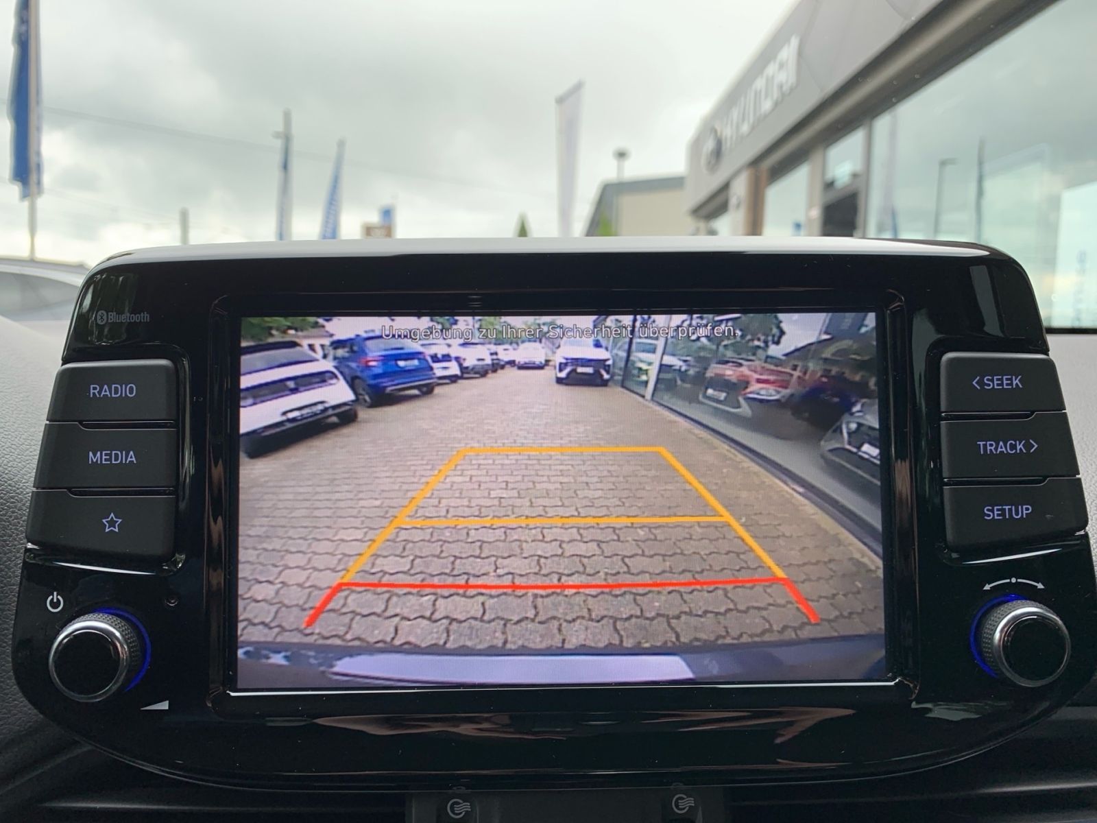 Fahrzeugabbildung Hyundai i30 1.0 T-GDI Edition 30 1Hd Allwetter