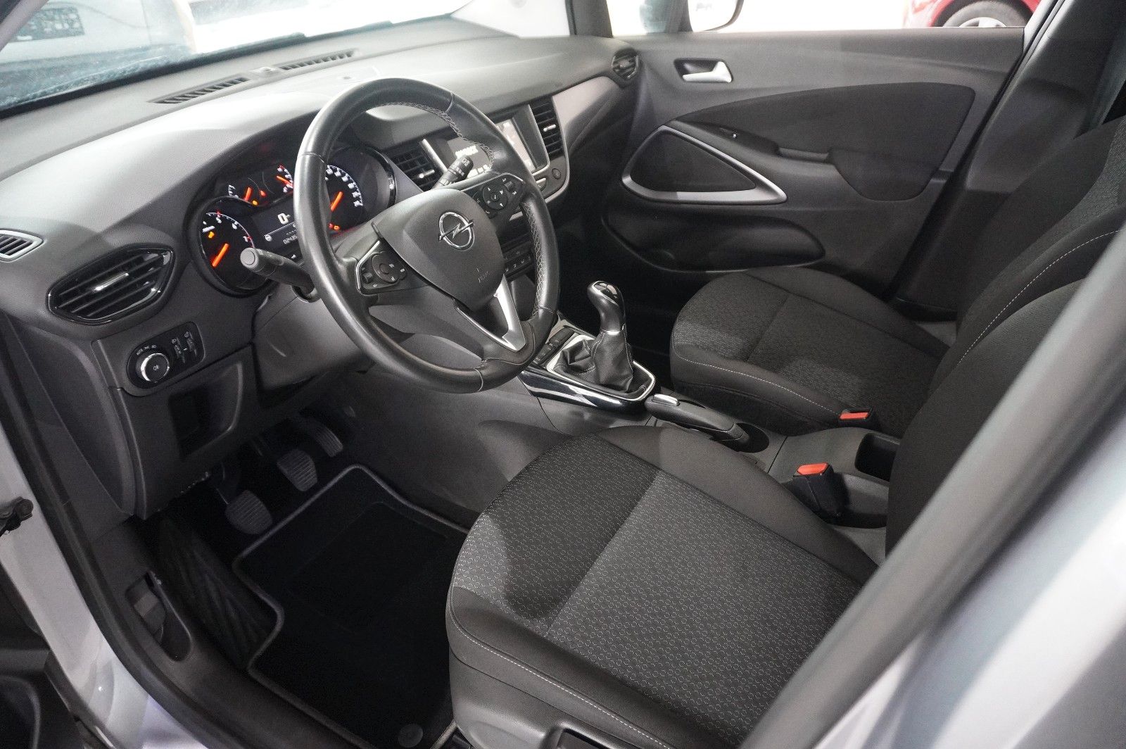 Fahrzeugabbildung Opel Crossland (X) 1.2 EDITION NAVI/LED/KAMERA/DAB+