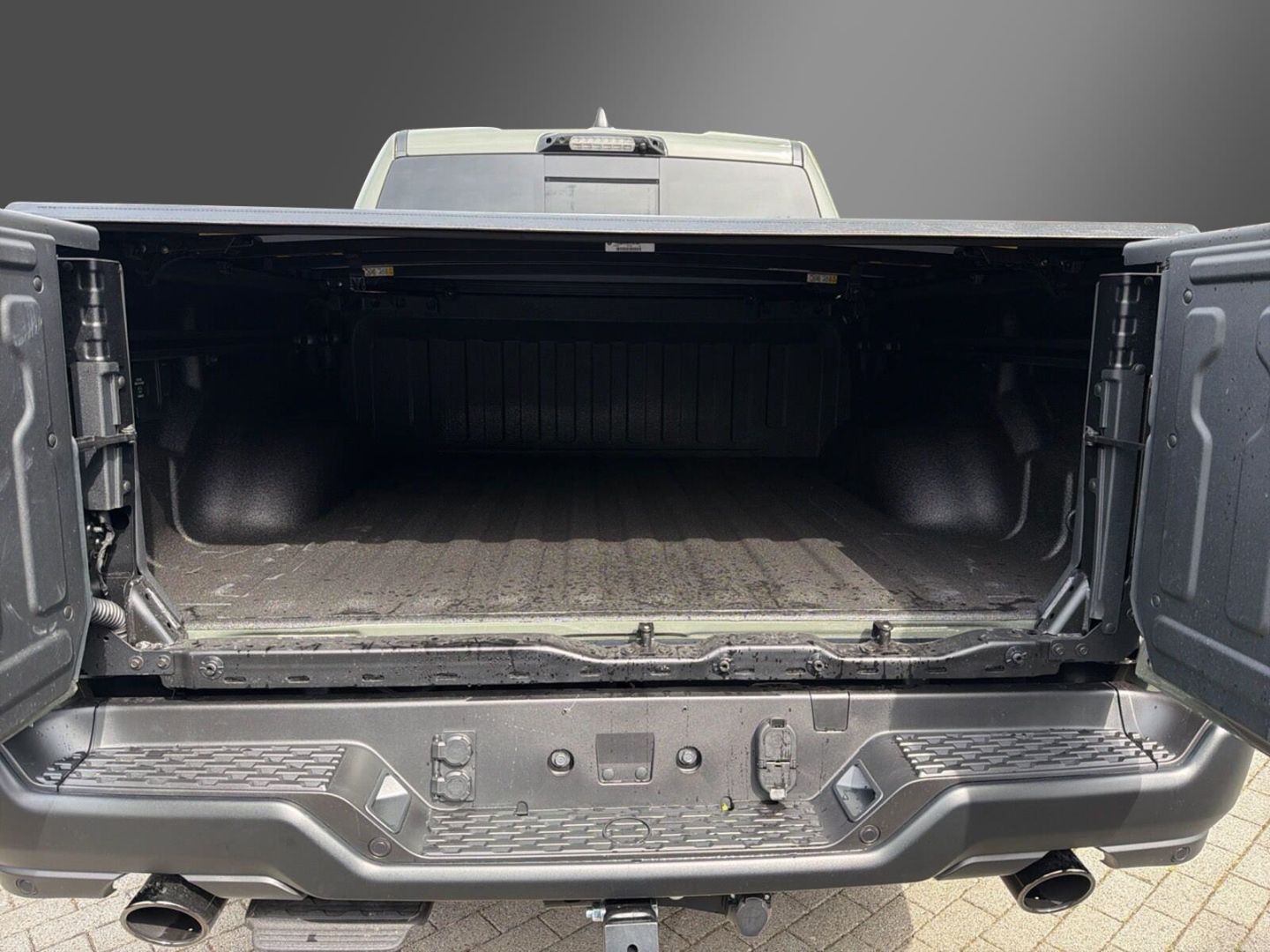 Fahrzeugabbildung Dodge RAM Rebel MY26-CanyonLake-Vollausstattung-Hurric