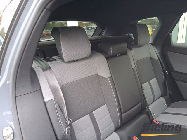 Grandland GS 1.2 48V MHEV, Focal, HUD, Kamera 36