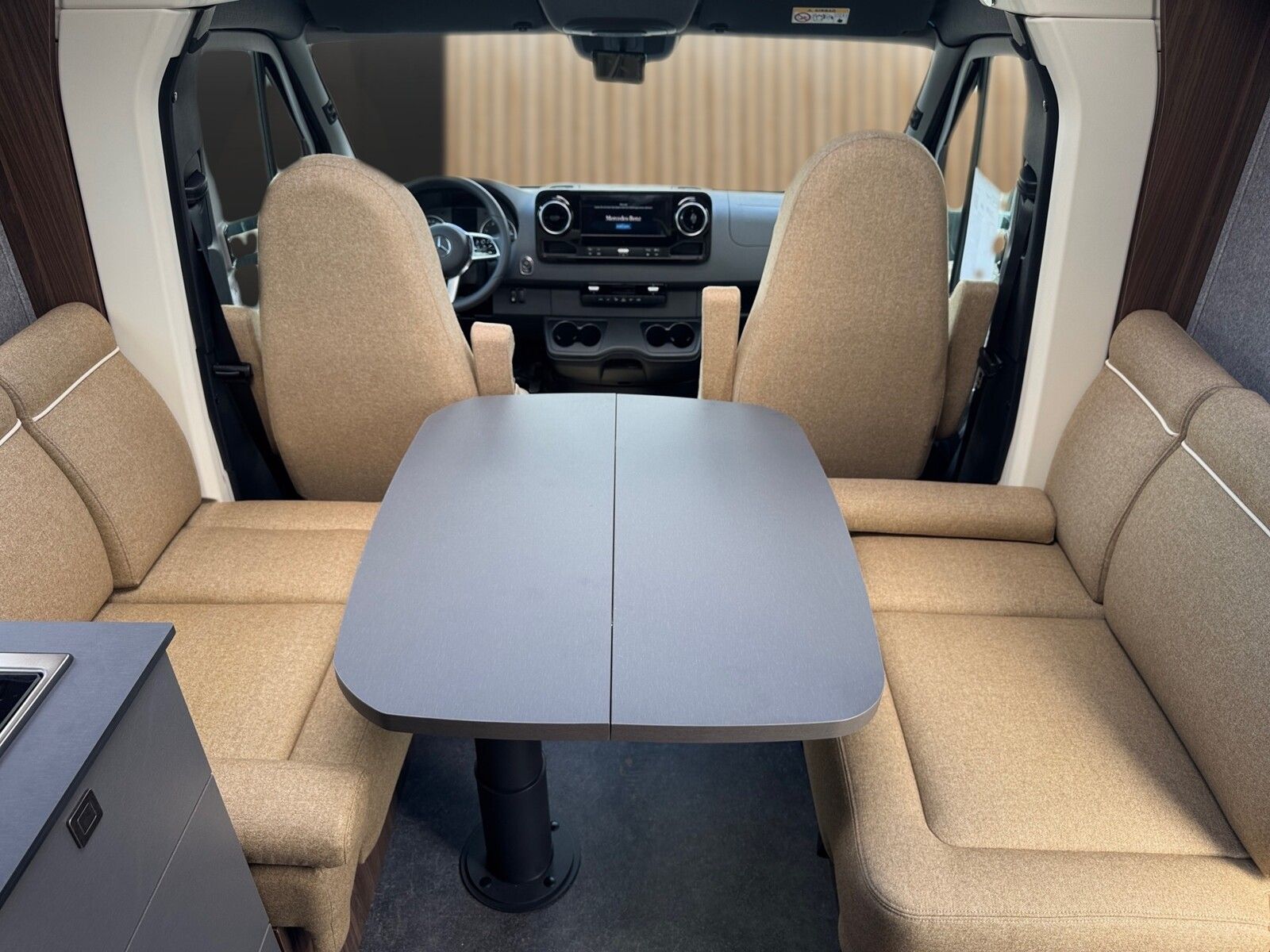 Fahrzeugabbildung Eura Mobil Profila T PT726QF Mondial-Pakete, Zusatzbett