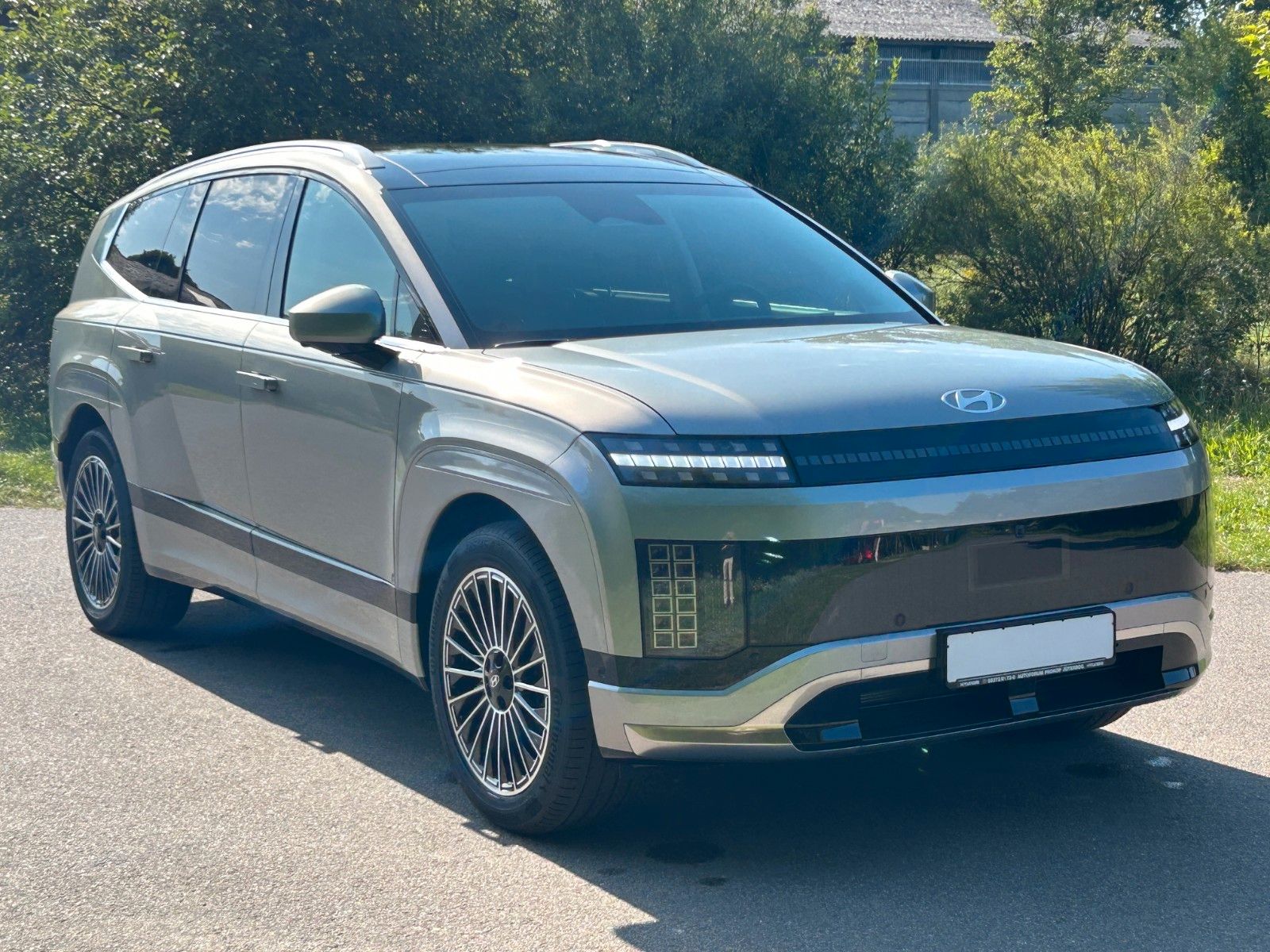 Fahrzeugabbildung Hyundai IONIQ 9 UNIQ 226kW *RW600KM*Pano*6Si*Relax*HeUp*