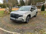 Subaru Forester Active Lineatronic - Subaru Forester Active mit Hybrid-Antrieb (Benzin/Elektro)