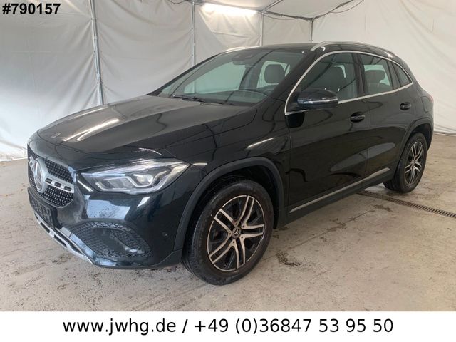 Mercedes-Benz GLA 200 Progressive LED Kam Navi+ Widescreen DAB