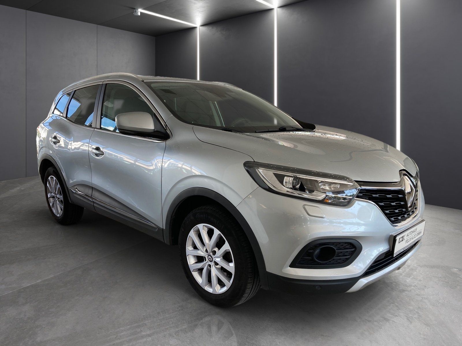 Fahrzeugabbildung Renault Kadjar 1.3 TCe 140 Limited*Navi*PDC*Sitzheizung*