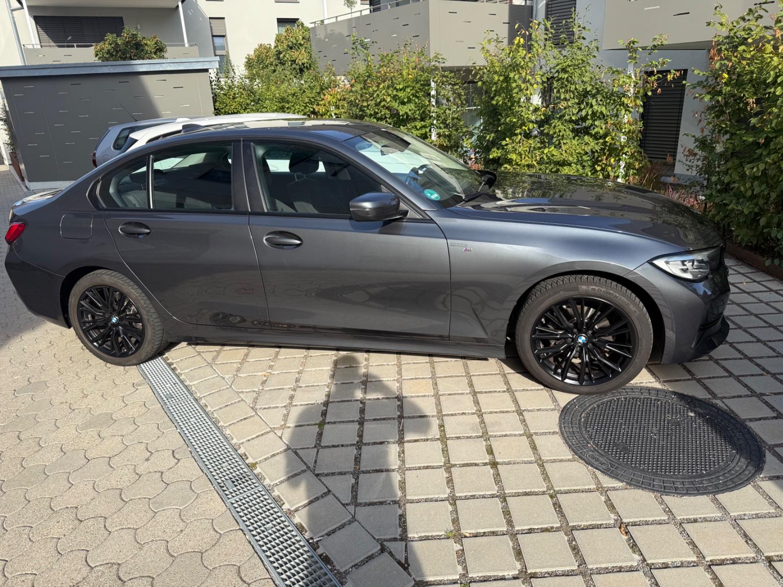 BMW 3er G20 318d Automati,Standheizung,TÜV 10/27