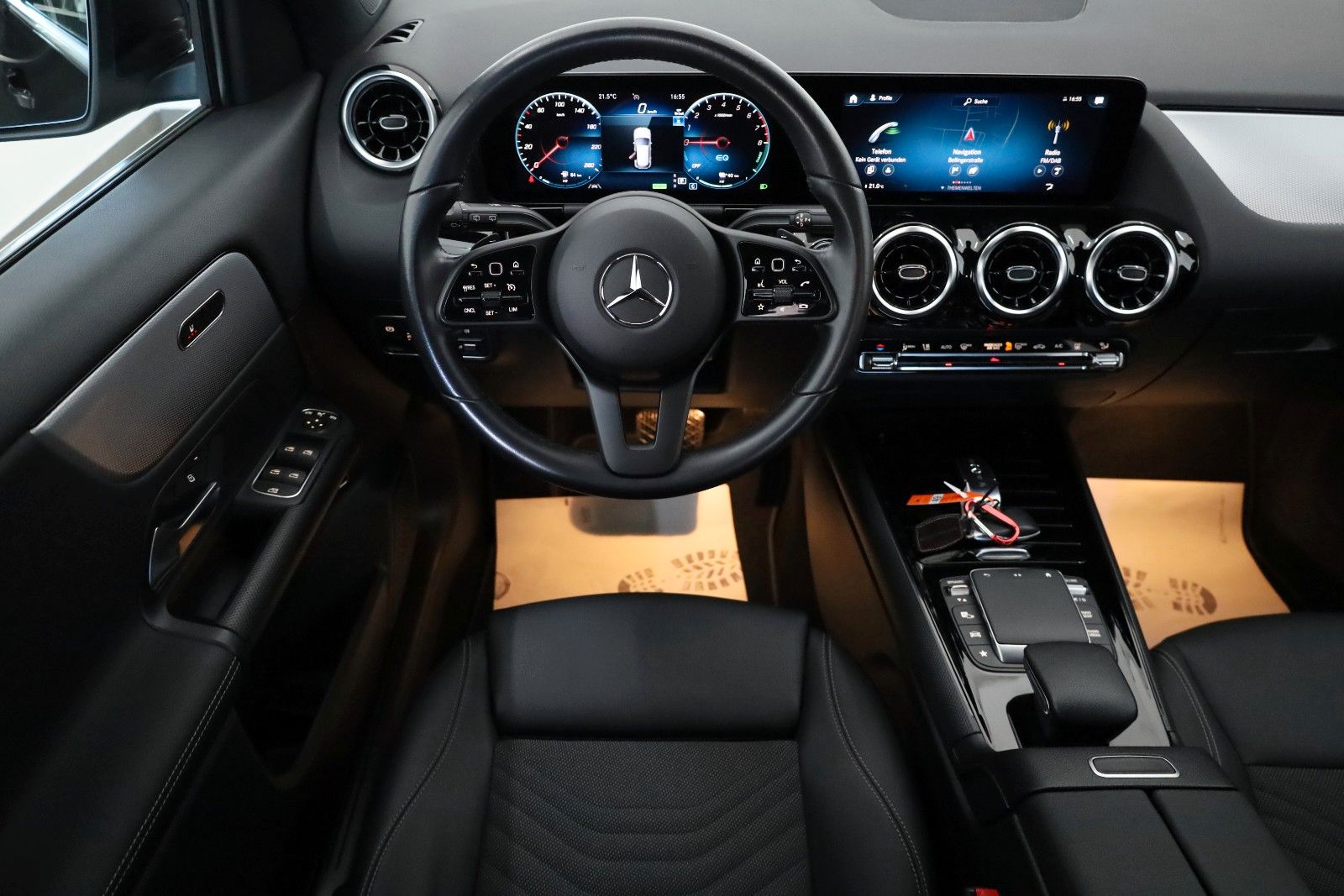 Fahrzeugabbildung Mercedes-Benz GLA 250e Style T.Leder,Navi,LED,Kamera,SH,Park P