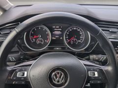 VW Touran 1.4 TSI DSG Highline Pano LED AHK Massage