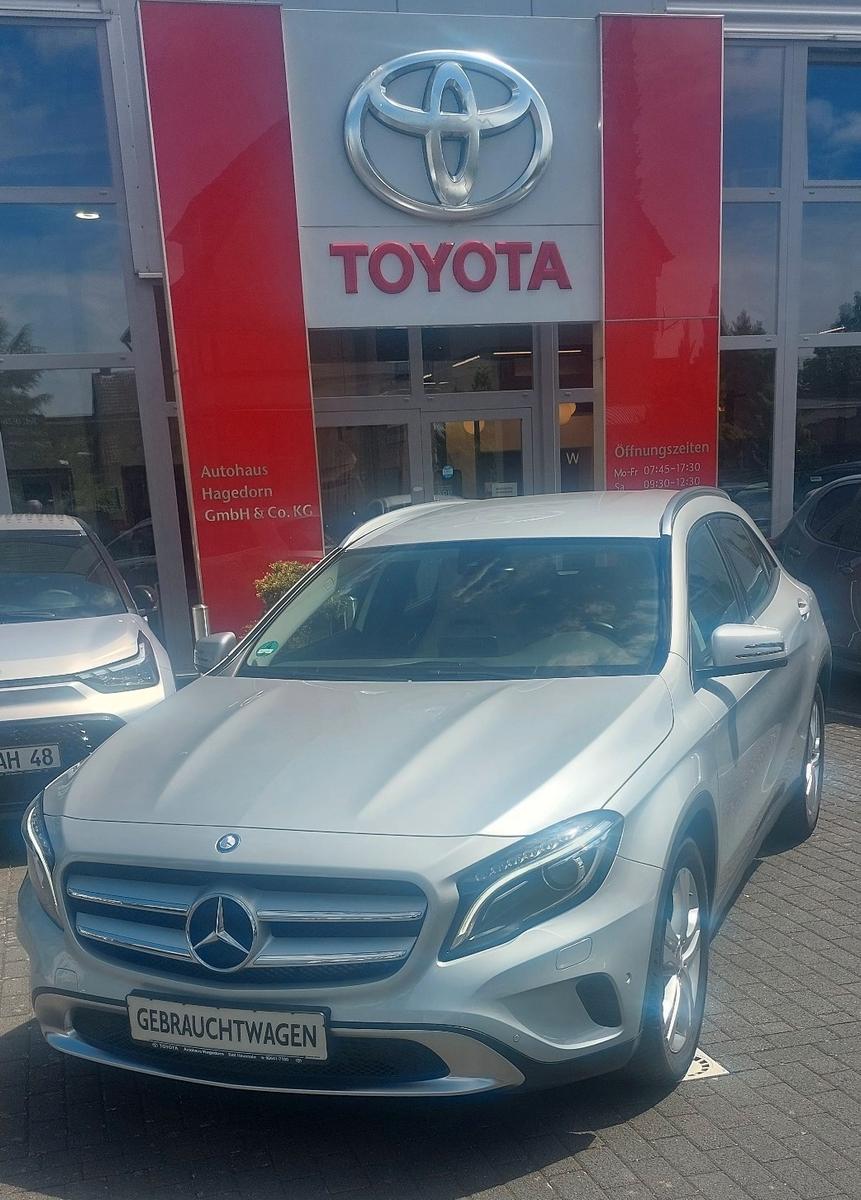 Mercedes-Benz GLA 200 1,6 , 7G-DCT Autom.Navi/Teilleder/Xenon