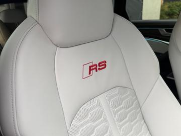 2024 AUDI RS6 — миниатюра 14