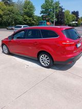 Ford Focus 1,5TDCi 88kW PowerS. ST-Line Red Turni... - Ford Focus: ST Line Red