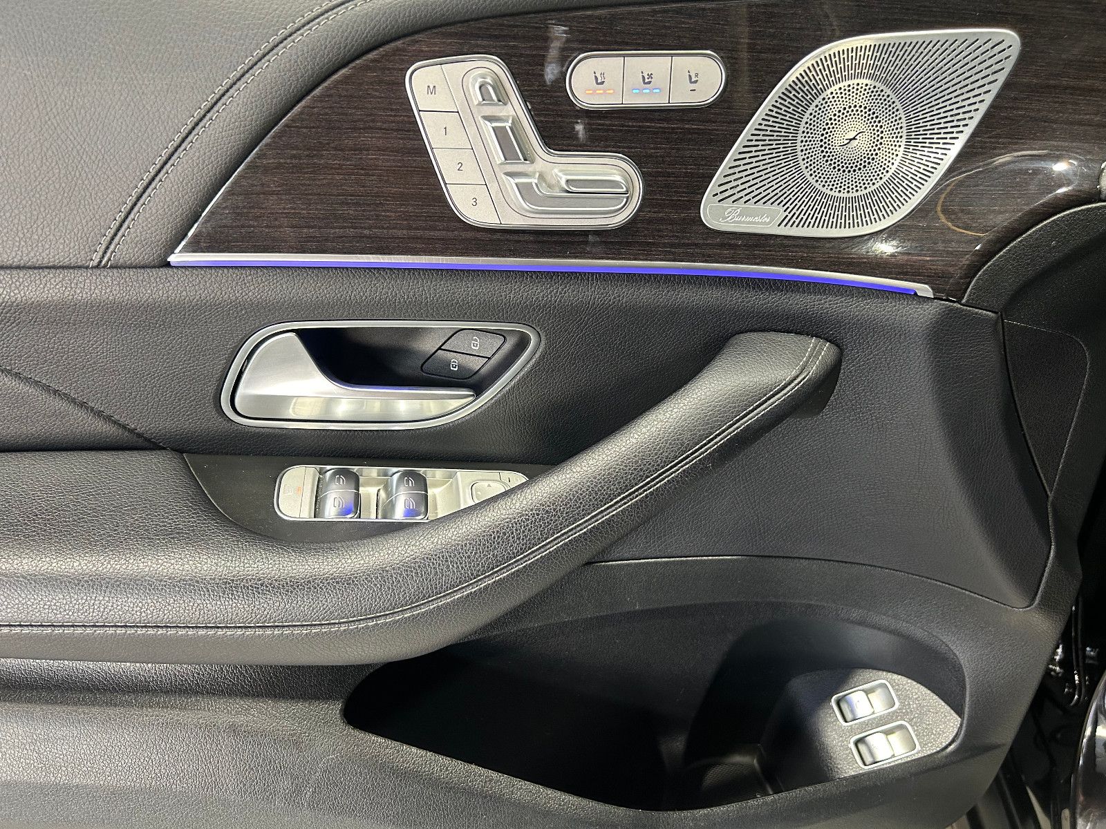 Fahrzeugabbildung Mercedes-Benz GLS 400 d 4Matic/AMG/360°/7-SITZ/HEAD-UP/APPLE/