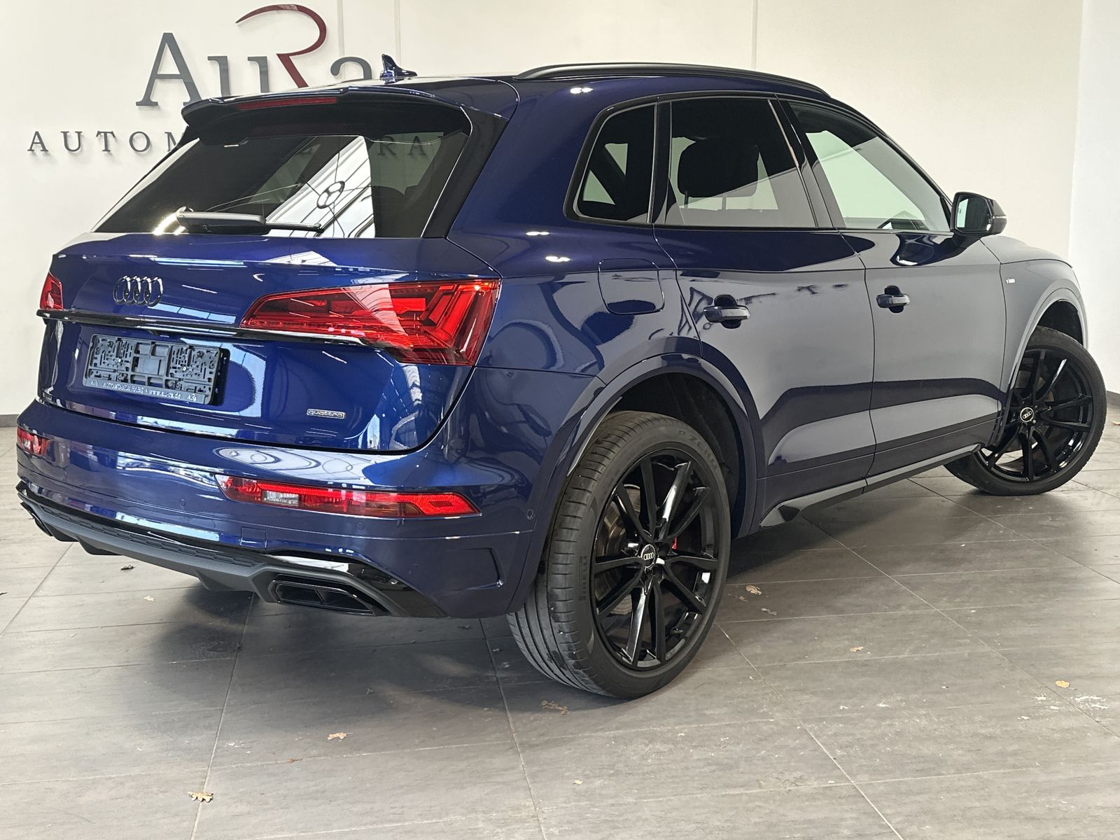 Fahrzeugabbildung Audi Q5 50 TDI Qu S-Line Black NAV+LED+ACC+KAM+21ZOLL