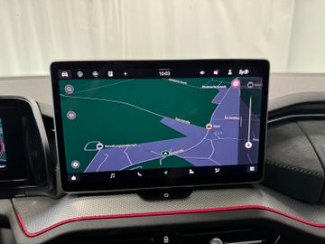 Skoda Kodiaq 1.5 TSI Sportline AHK+Panodach+Matrix