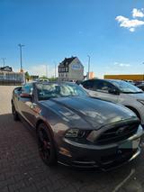Ford Mustang 3.7 V6 TÜV NEU - Ford Mustang aus 2013: V6