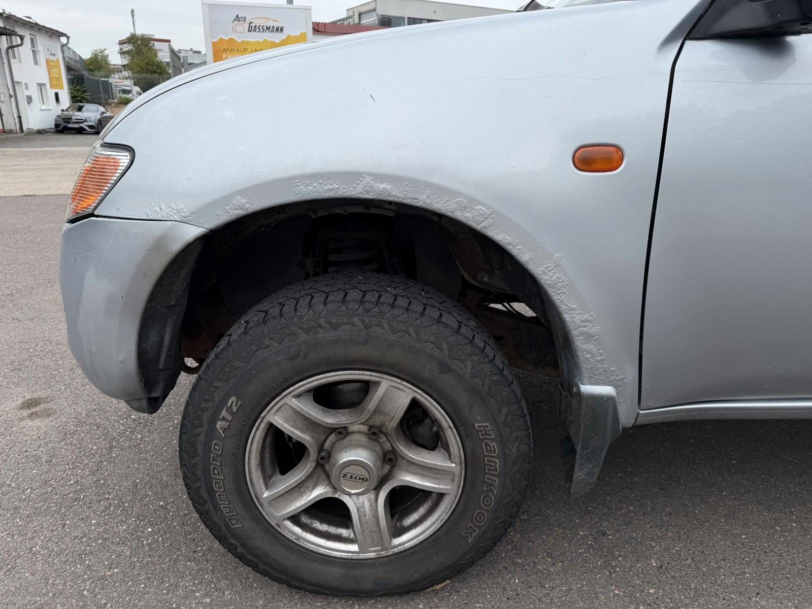 Mitsubishi L200 2.5D Invite ClubCab 4WD AHK Klima Tüv 08.27