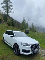 Audi Q7 e-tron 3.0 TDI quattro tiptronic - - Hybrid (Diesel/Elektro): Luftfederung, Geländewagen