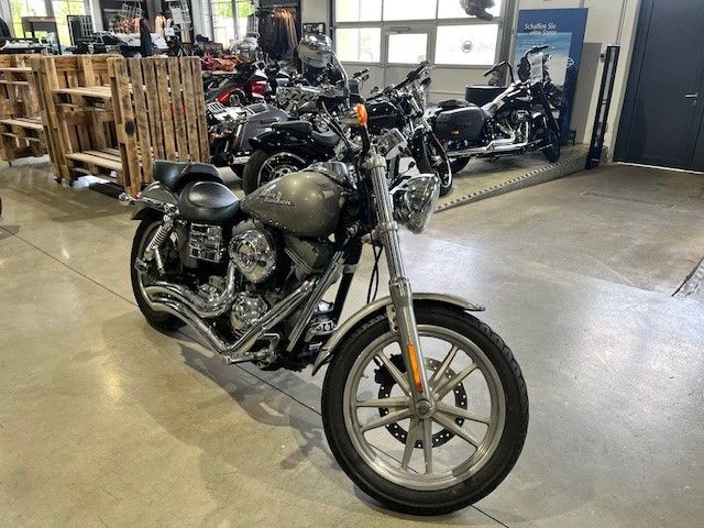 Fahrzeugabbildung Harley-Davidson Dyna Super Glide