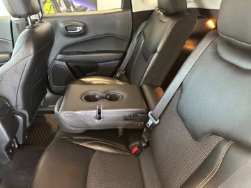 Bild 21 Jeep Compass Limited FWD