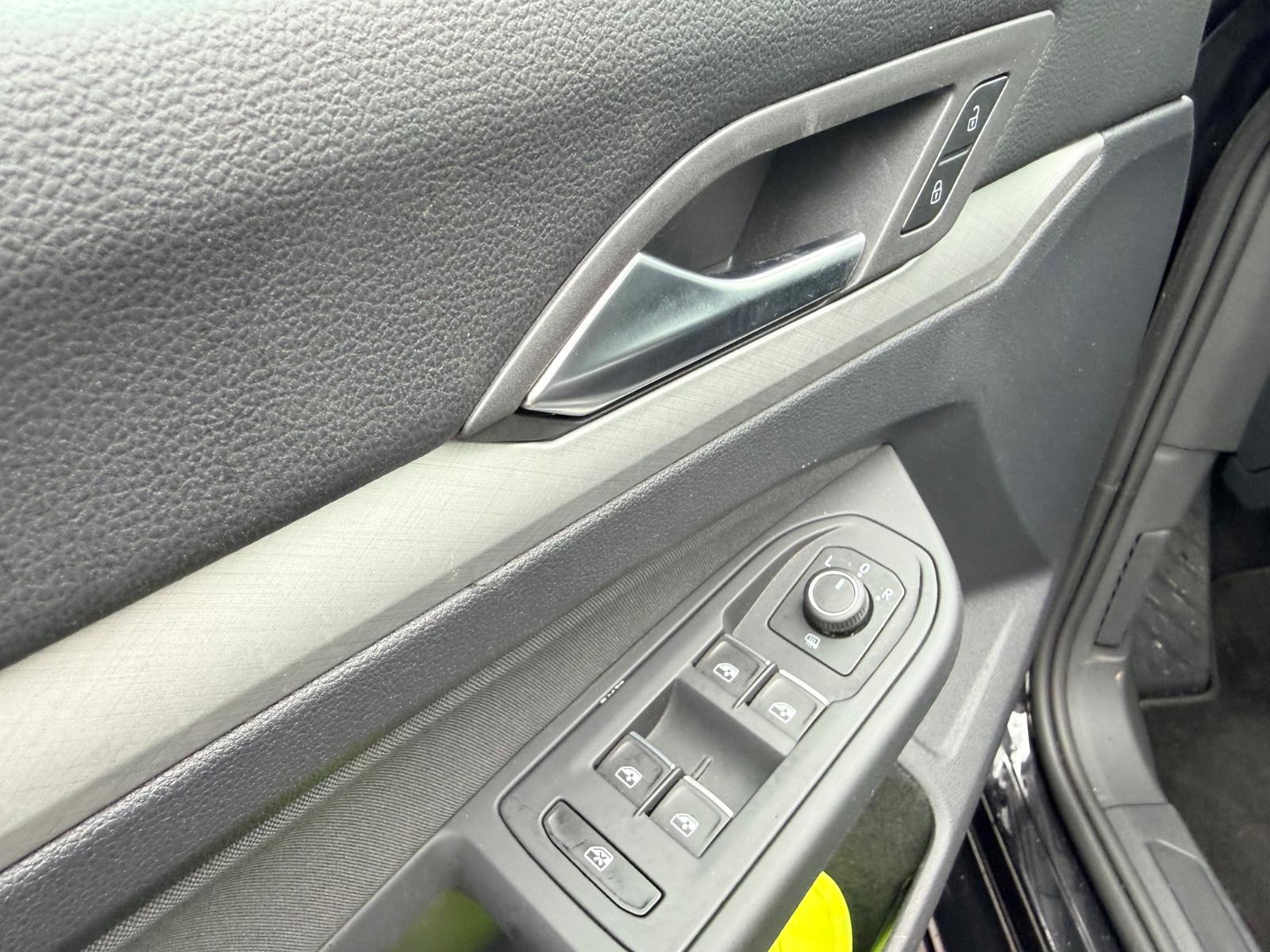 Volkswagen Golf VIII Lim. Life, миниатюра 19