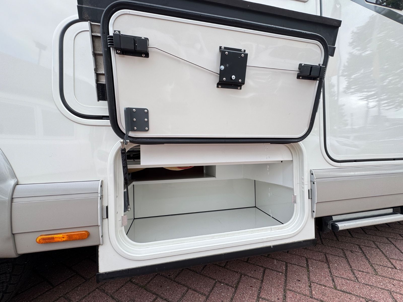 Fahrzeugabbildung Carthago CHIC C-LINE T 4.9 LE 9GT AUTOMATIK DUCATO MAXI