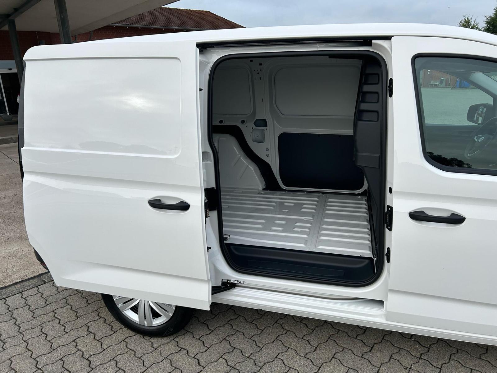 Volkswagen Caddy Cargo Maxi 1.5 TSI / AHK App-Connect