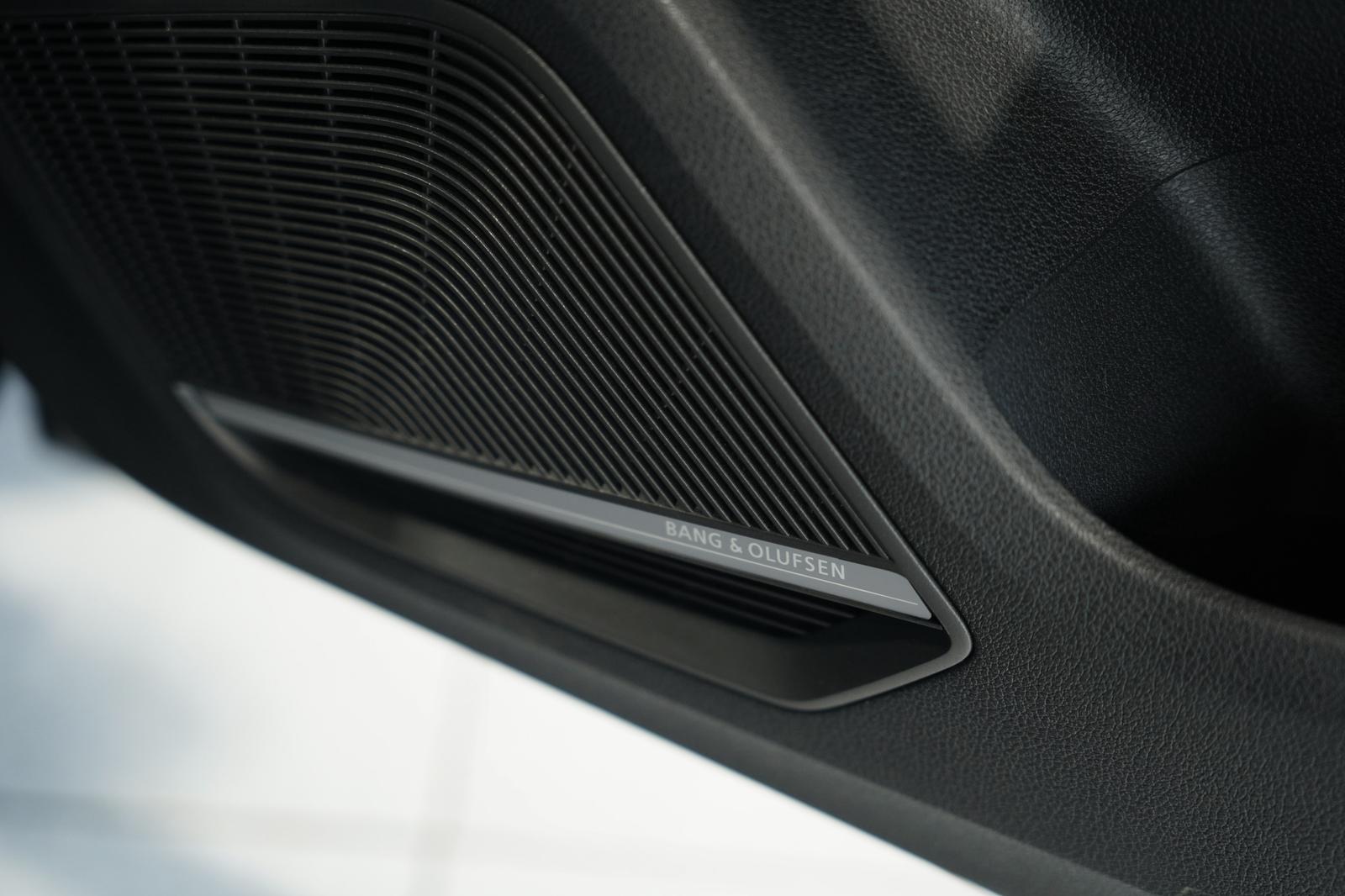 Audi Q2 40 TFSI q. S line *Virtual*Matrix*B&O*Leder, миниатюра 18