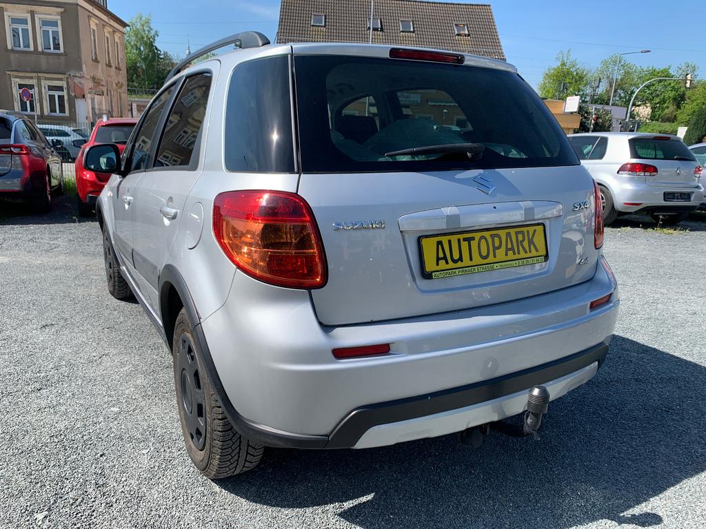 Suzuki SX4
