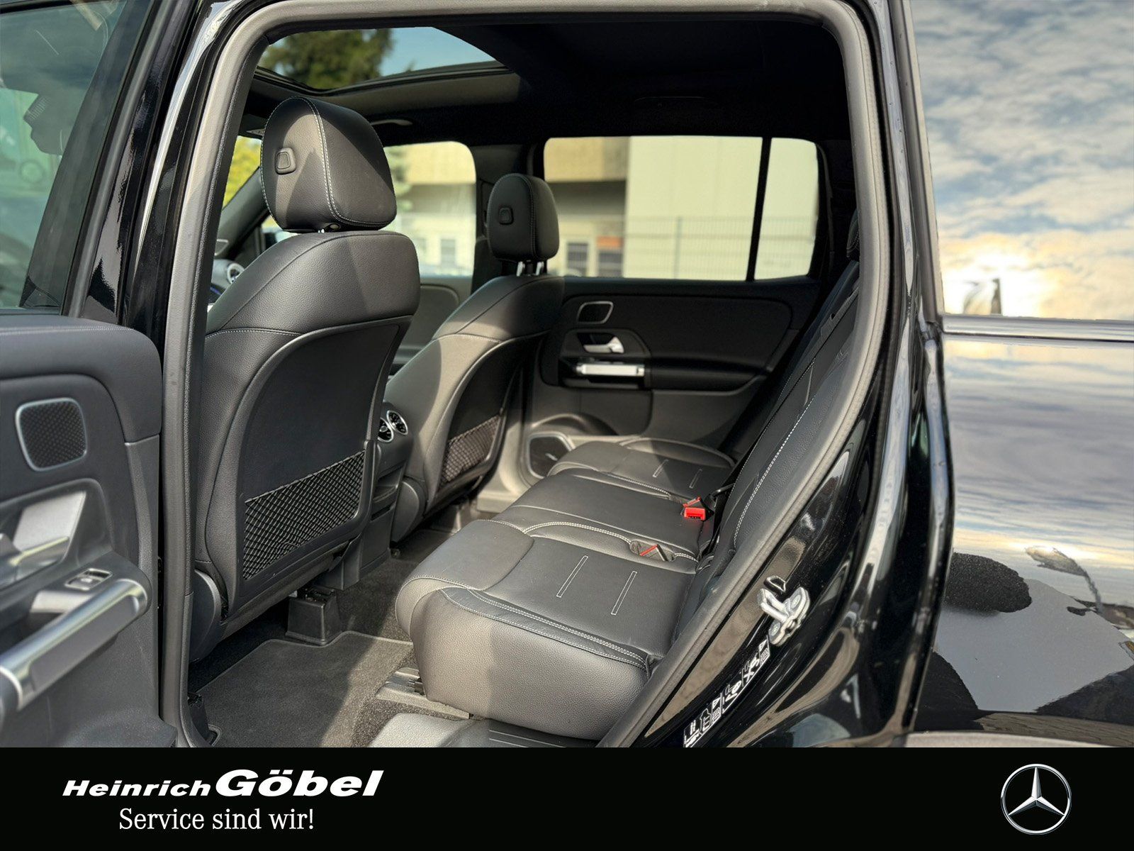 Fahrzeugabbildung Mercedes-Benz AMG GLB 35 4M PRE+ FAP SH BUR 7S WP PAN 360°K HU