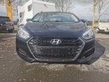 Hyundai i40 cw blue Classic - Hyundai i40 aus 2016