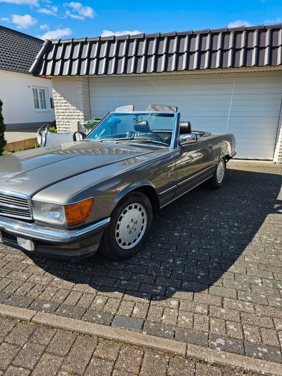Mercedes-Benz SL 300