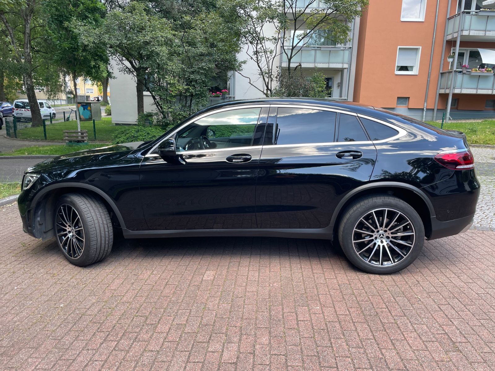 MERCEDES-BENZ GLC 300 e 4MATIC Autom., AMG Line