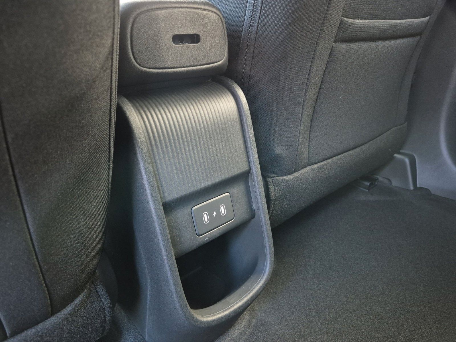 Hyundai IONIQ 3 – Bild 21